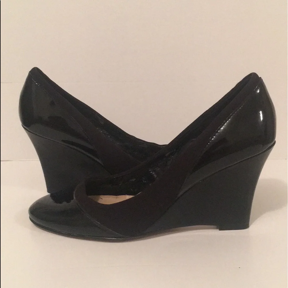 Ellen Tracy Patent Leather Wedge Pumps - Picture 1 of 13